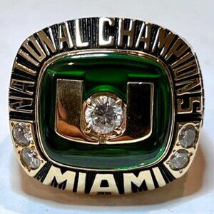 Miami Hurricanes Championship Ring... Fast shipped from USA
